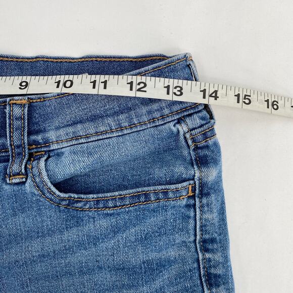 Old Navy Medium Wash Mid Rise Cuffed Denim Jeans Size 0 - Picture 6 of 7